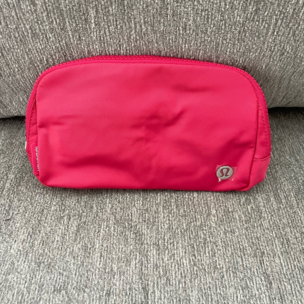 NWT LULULEMON EVERYWHERE BELT BAG 1L Cherry Mist Pink / Red OS